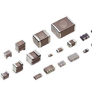 Inverter capacitor for stable voltage energy storage